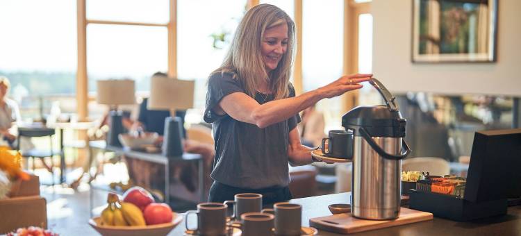 酒店地面(Inn the Ground)图片