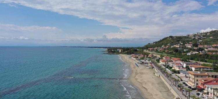 双人休息(Break for Two)图片