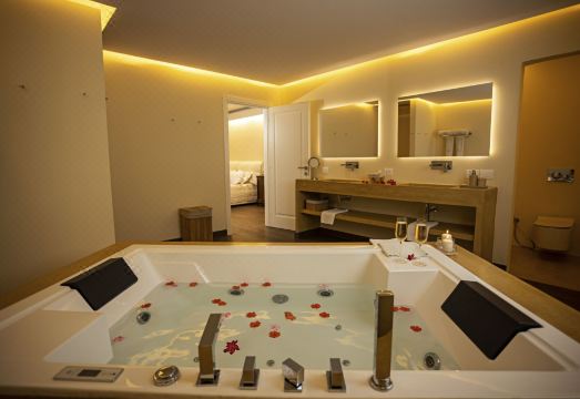 Beija Flor Exclusive Hotel & SpaHotel Overview