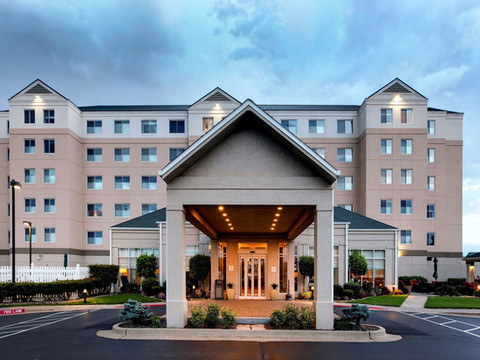 俄克拉何马市机场希尔顿花园酒店