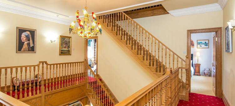 Mansion in Carmarthen with Pool & Valley Views图片