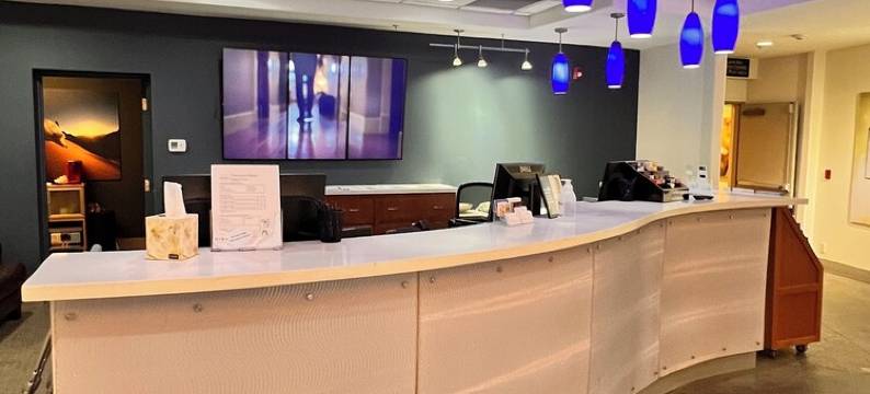 Relaxing Mountain Retreat, Corner Views, Sleeps 8图片