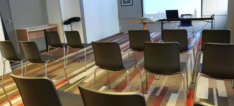 宜必思卡昂厄洛维勒萨瓦里酒店(Ibis Caen Porte d'Angleterre)图片