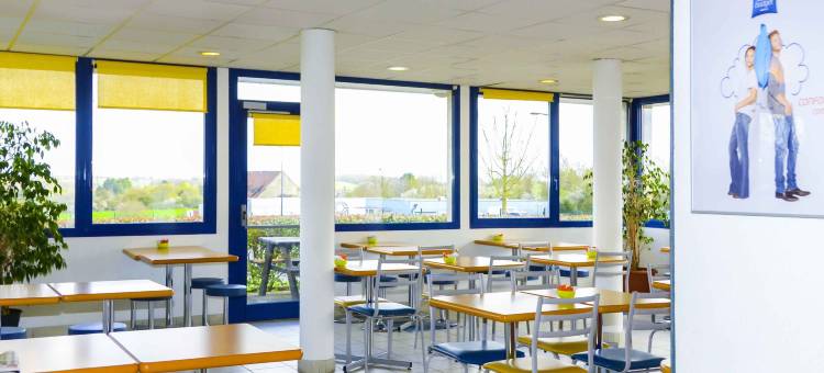 耐沃瓦雷讷沃泽勒宜必思快捷酒店(Ibis Budget Nevers Varennes Vauzelles)图片