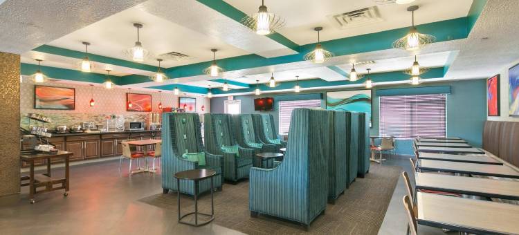 盖洛普贝斯特韦斯特优质套房酒店(Best Western Plus Gallup Inn  Suites)图片