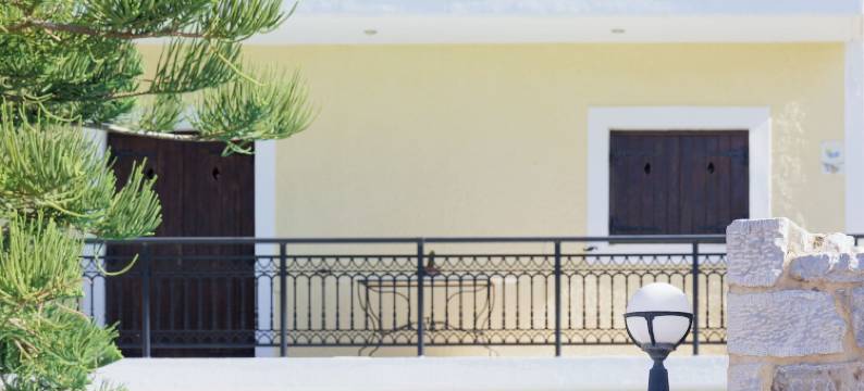 海边的Lithos(Lithos By The Sea)图片