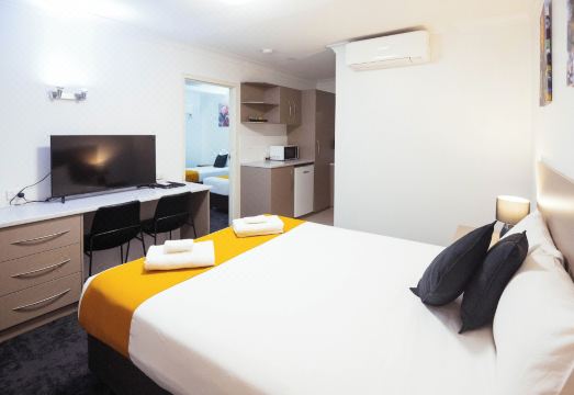 Burke & Wills Mt Isa Hotel Overview