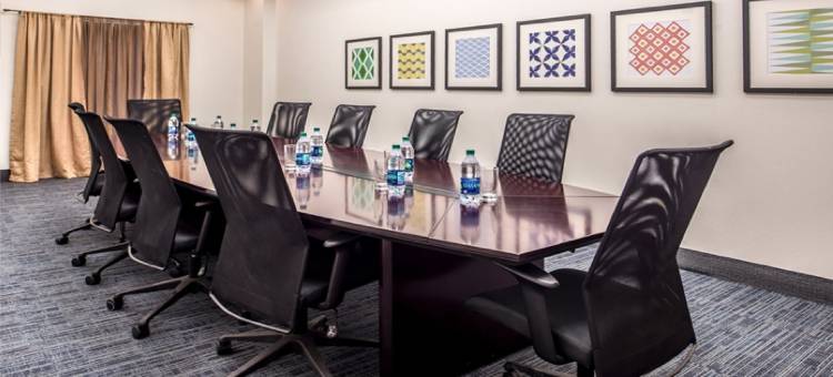 智选假日套房酒店香格里拉广场(Holiday Inn Express & Suites LA PLACE by IHG)图片