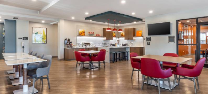 美茵斯坦套房酒店迈尔斯堡东 I-75(MainStay Suites Fort Myers East I-75)图片