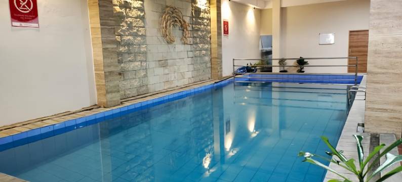 林恩莫约克托酒店(Lynn Hotel Mojokerto)图片