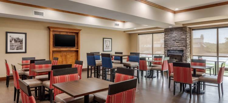 约翰逊城舒适套房酒店-近大学城(Comfort Suites Johnson City Near University)图片
