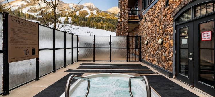 冰川登山旅馆(Glacier Mountaineer Lodge)图片