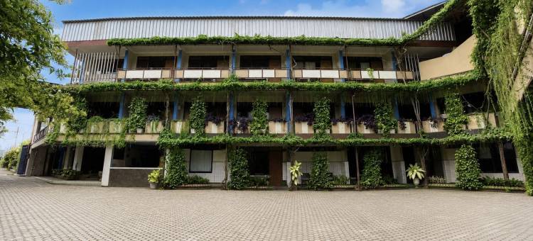 Townhouse Oak Lestari酒店(Townhouse Oak Hotel Lestari)图片
