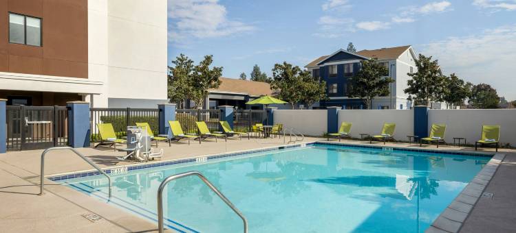 弗雷斯诺万豪SpringHill酒店(SpringHill Suites Fresno)图片
