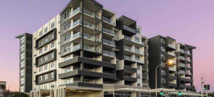 布里斯班乌龙戈巴盛橡套房酒店(Oaks Brisbane Woolloongabba Suites)图片