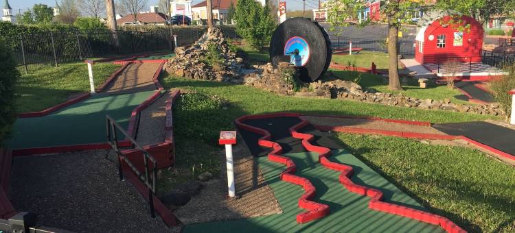 Suburban 开间布兰森大道(Suburban Studios Branson on the Strip)图片