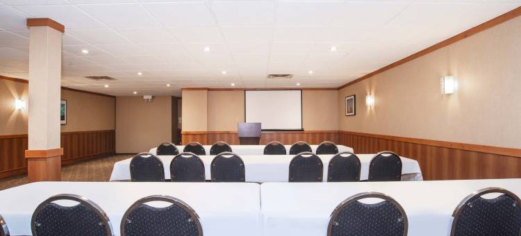 维侬莎森德曼酒店(Sandman Hotel Vernon)图片