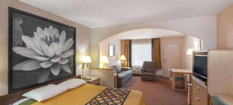 贾斯珀速8酒店(Super 8 by Wyndham Jasper TX)图片