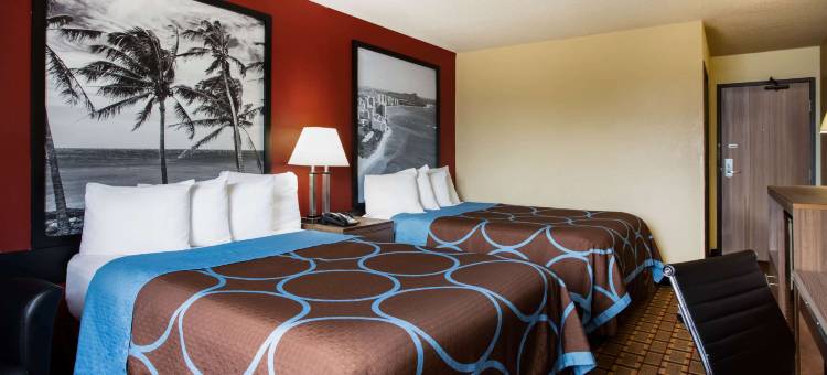 切斯特-里士满地区速8酒店(Super 8 by Wyndham Chester/Richmond Area)图片