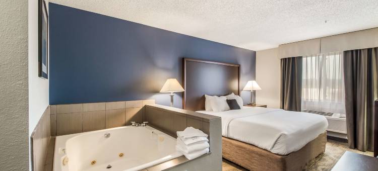 塞奎姆红狮套房酒店(Red Lion Inn & Suites Sequim at Olympic National Park)图片