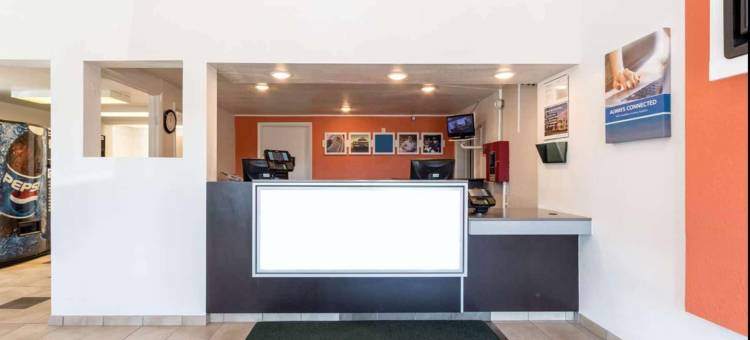 兰心 6 汽车旅馆(Travelodge by Wyndham Lansing MI)(Travelodge by Wyndham Lansing)图片