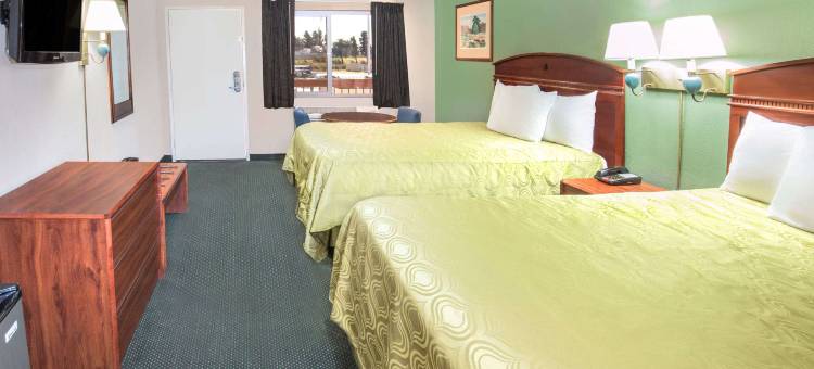 安大略机场戴斯酒店(Days Inn by Wyndham Ontario Airport)图片