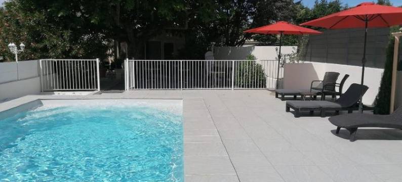 洛伊乐普林通斯酒店(Logis le Printemps Hôtel Restaurant - Montélimar)图片