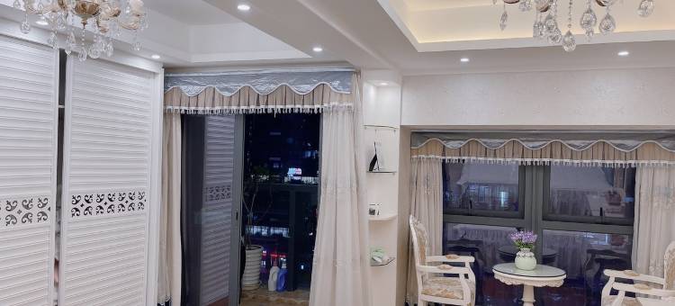上梅林卓悦汇复式公寓(林安街分店)图片