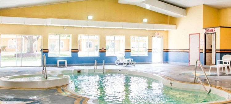 堪萨斯城品质酒店及套房 - 独立城I-70公路东(Quality Inn & Suites Kansas City - Independence I-70 East)图片