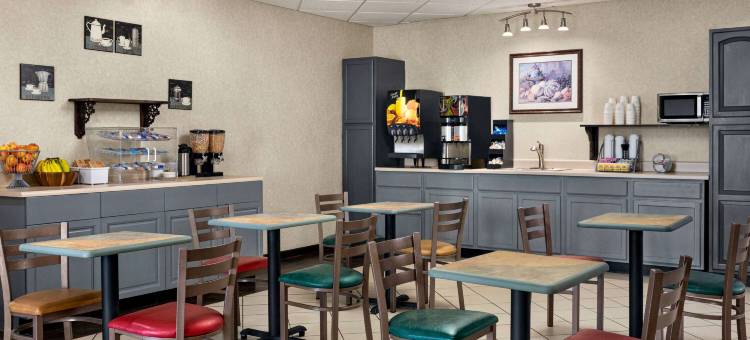 格罗夫城温德姆速8酒店(Super 8 by Wyndham Grove City)图片