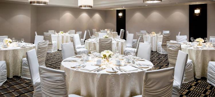 米西索加梅德维尔福朋喜来登酒店(Four Points by Sheraton Mississauga Meadowvale)图片