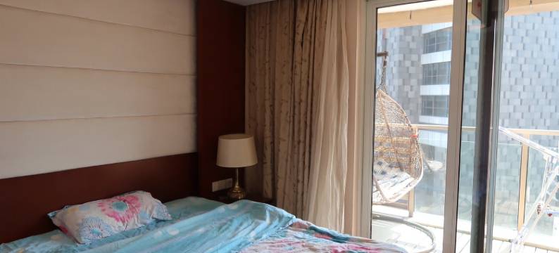 环太湖落地窗大阳台舒适安静ins凤公寓(墅里路分店)图片