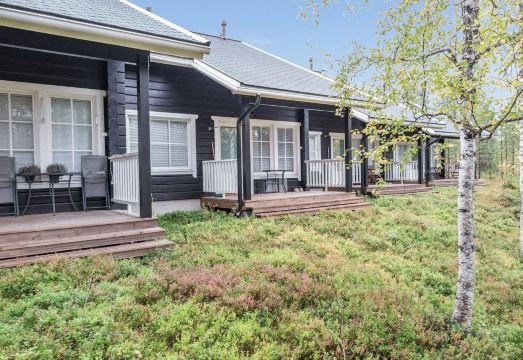 Yll?skumpu 3 / SivakkaHotel Overview