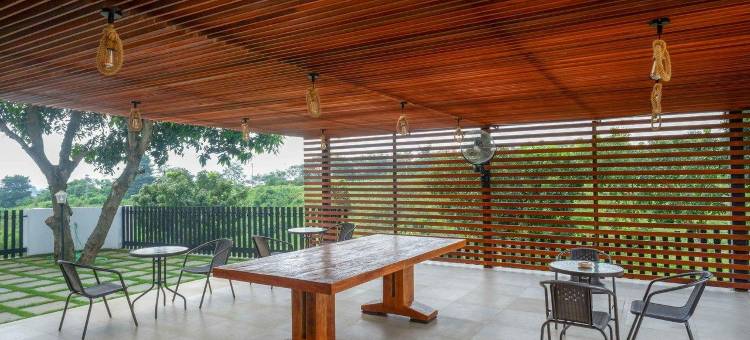 红多兹酒店-近三宝垄武吉萨里(RedDoorz Near Bukitsari Semarang)图片