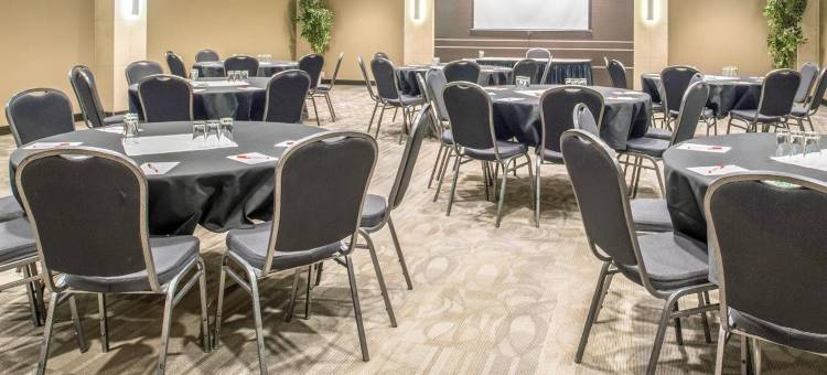 萨斯卡通华美达酒店(Ramada by Wyndham Saskatoon)图片