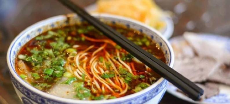 新春西客站店高铁站豪布斯卡民宿(西津西路分店)图片