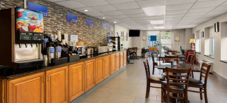 亚迪纳贝斯特韦斯特酒店(Best Western Adena Inn)图片