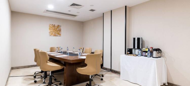 阿普里斯豪华酒店(Aprilis Deluxe Hotel)图片