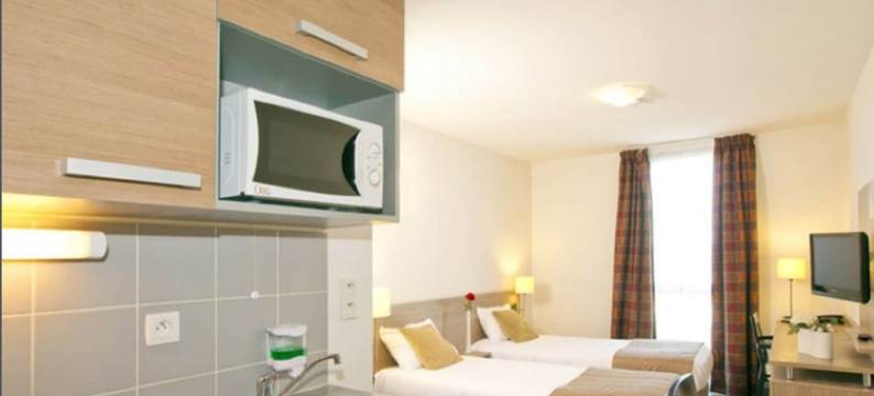 塞祖尔阿菲尔马诺斯克穆林内弗酒店(Apparthotel Séjours & Affaires Manosque)图片