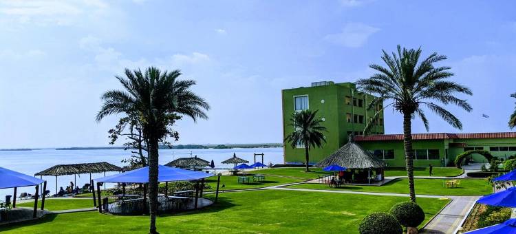 火烈鸟海滩酒店(Flamingo Beach Hotel)图片