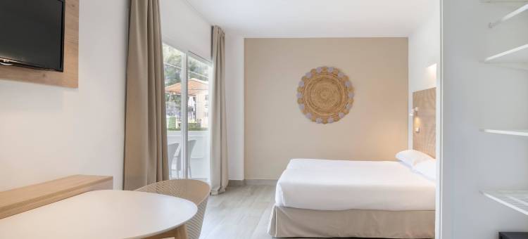 索尔鲁纳玛帕尔马诺瓦公寓-仅限大人(Sol Lunamar Palmanova Apartamentos)图片