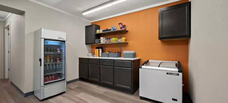 皮奥里亚郊区工作室(Suburban Studios Peoria)图片