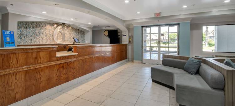 Studio 6 安大略, Ca - 会议中心 - 机场(Studio 6 Ontario, CA Convention Center Airport)图片