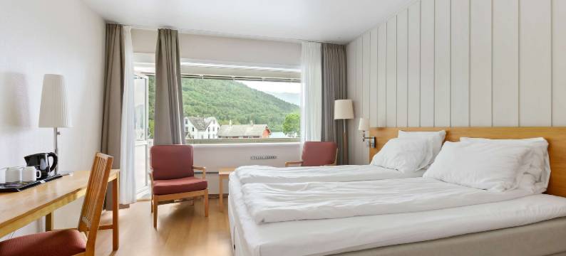 欣萨维克峡湾贝斯特韦斯特精选酒店(Kinsarvik Fjordhotel, Best Western Signature Collection)图片