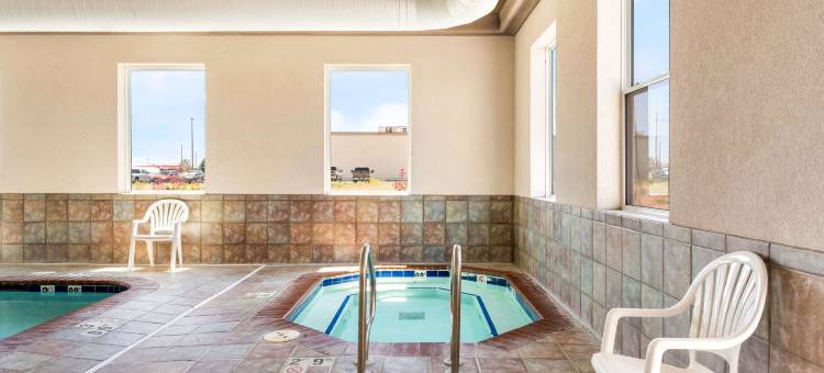 舒适套房酒店(Comfort Inn and Suites)图片