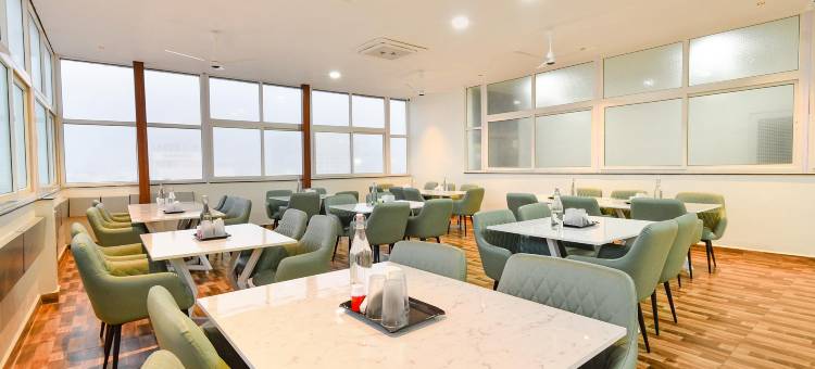 FabHotel Prime Srishoin - 靠近TCS德干公园，Hitech City(FabHotel Prime Srishoin - Near Tcs Deccan Park, Hitech City)图片