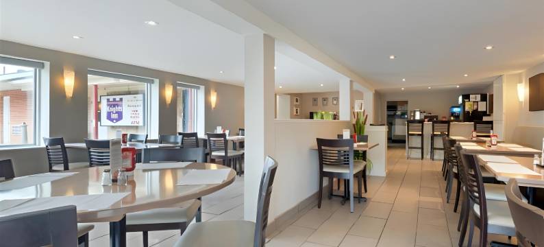 福莱施顿利拉斯别墅汽车旅馆(Leelas Villa Inn Flesherton)图片