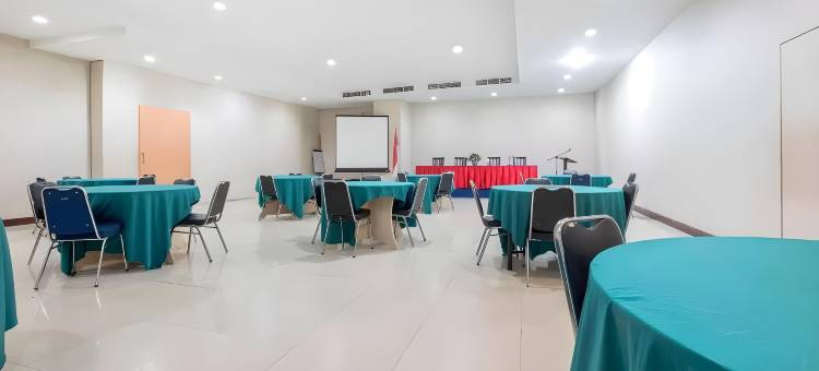 首都 O 472 阿斯拉酒店(Urbanview Hotel Asyra Makassar)图片