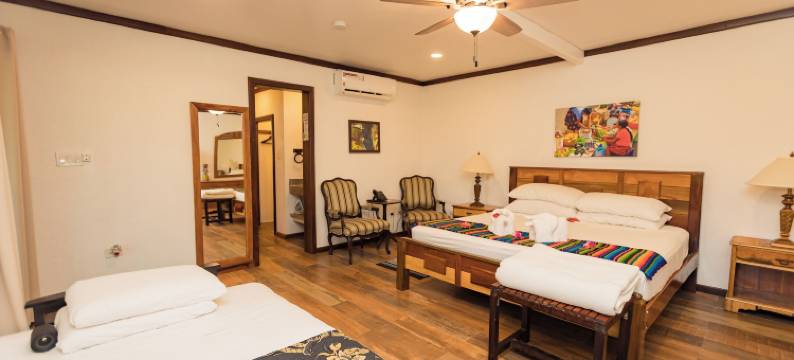 落叶旅馆(Falling Leaves Lodge)图片