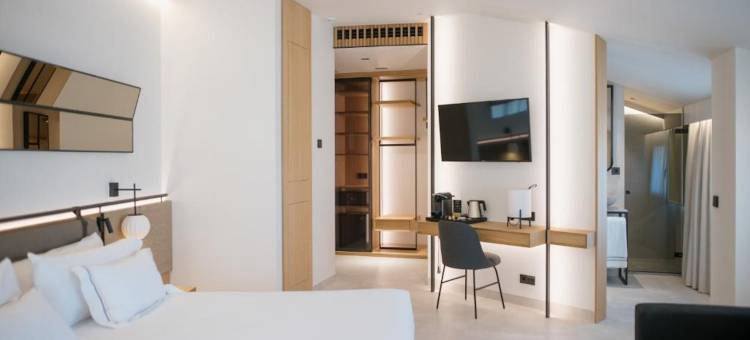 MYR塞拉诺斯门(Myr Puerta Serranos)图片